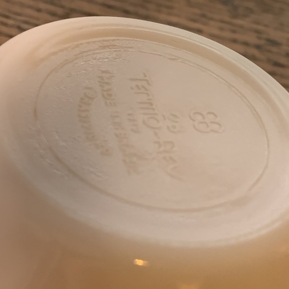 Two Termo Rey Butterfly Gold Bowls - Picture 3 of 5